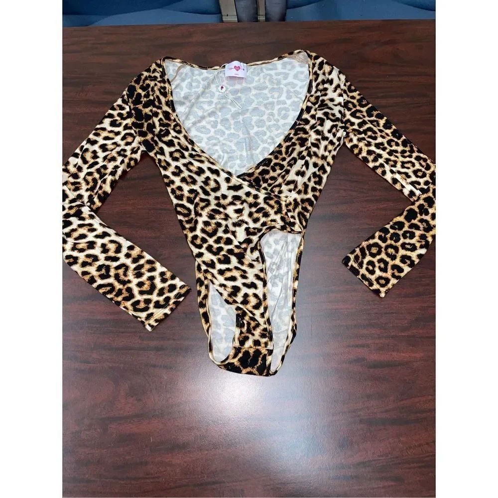 NWOT Buddy Love LeopardโPrintโLindaโSurpliceโBodysuit